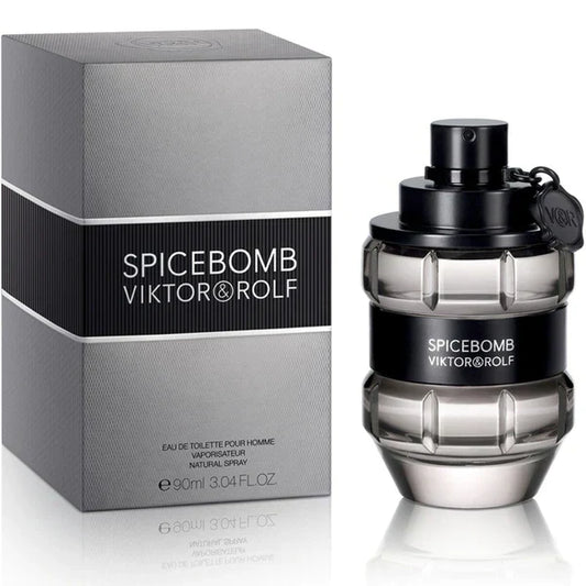 Bottle of Spicebomb Eau de toilette shown next to its packaging
